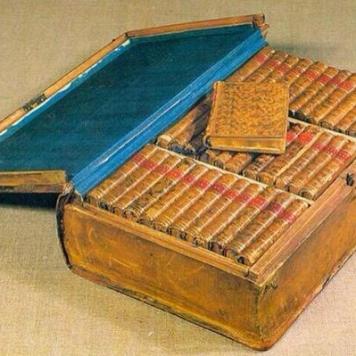Napoleon's Travelling Library: http://www.openculture.com/2017/10/napoleons-kindle-see-the-miniaturized-traveling-library-he-took-on-military-campaigns.html